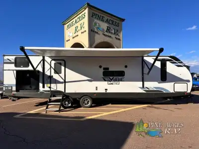 Forest River Vibe travel trailer 29BH highlights: Rear Private Bunkhouse 38 foot long 7,500 Lbs is t...