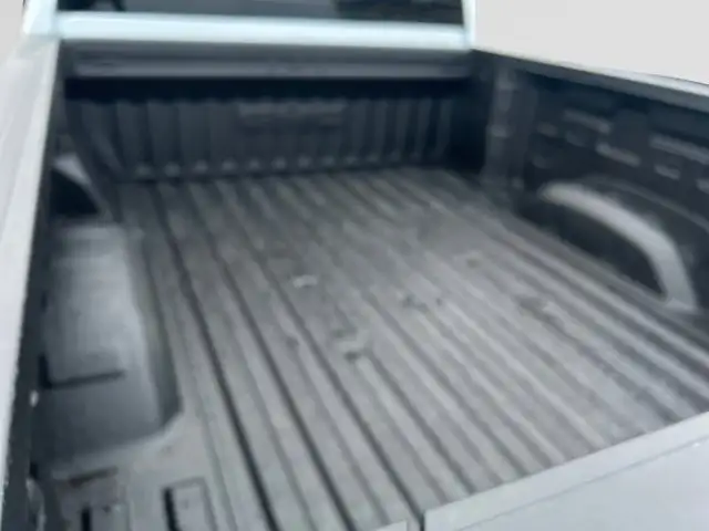 2026 GMC Sierra 2500HD SLT in Cars & Trucks in Regina - Image 11