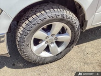 This Ram 1500 Classic boasts a Regular Unleaded V-8 5.7 L/345 engine powering this Automatic transmi... (image 9)