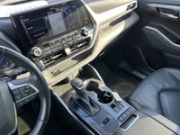 No Accidents - 360 Backup Camera - Keyless Ignition - Panoramic Sunroof - Parking Sensors The 2022 T... (image 5)