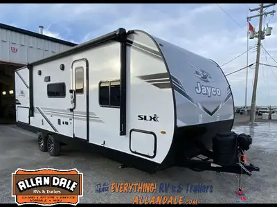 Jay Flight SLX 261BHWS Family-Friendly Comfort & Adventure-Ready FeaturesCamp in comfort with the Ja...