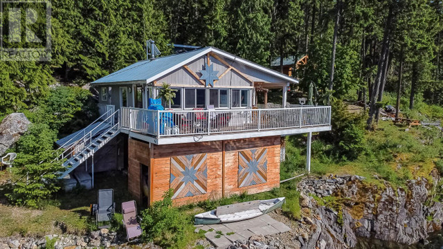Lot 1 Pete Martin Bay Anstey Arm, British Columbia in Houses for Sale in Kamloops - Image 3