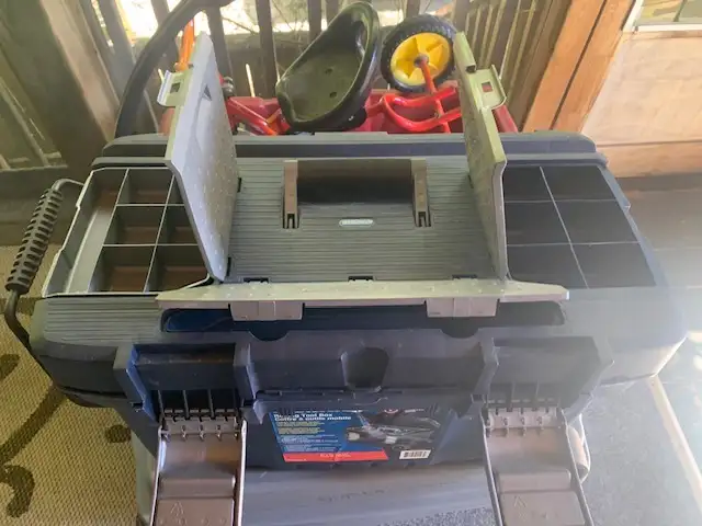 Tool Box - on wheels and with handle in Tool Storage & Benches in North Bay - Image 3