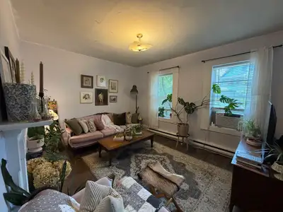 Apartment for Rent Available October 1st and located at 359 Charlotte Street. This 2 bedroom, 1 bath...