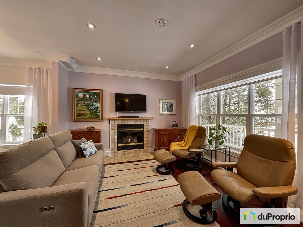 $674,000 - Semi-detached for sale in Lac-Brome — photo 1