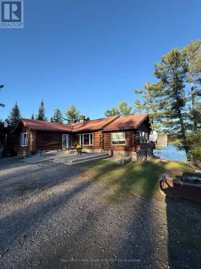 Stunning Log Home on Marten Lake! The Ultimate Northern Getaway. Welcome to your dream retreat on th...