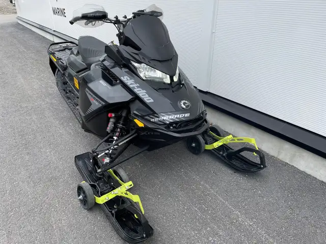 2019 SKI DOO RENEGADE XRS 850 (FINANCING AVAILABLE) in Snowmobiles in Cambridge - Image 4