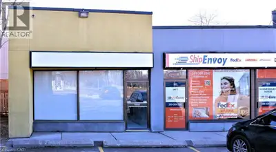 Professional One floor office/retail space in a plaza setting. Strategically located on King Street...