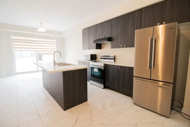 66 Ever Sweet Way, Thorold - 4 Bedroom House