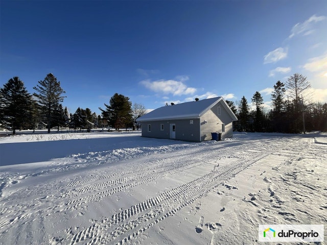 $479,000 - Bungalow for sale in St-Elie-de-Caxton — photo 3