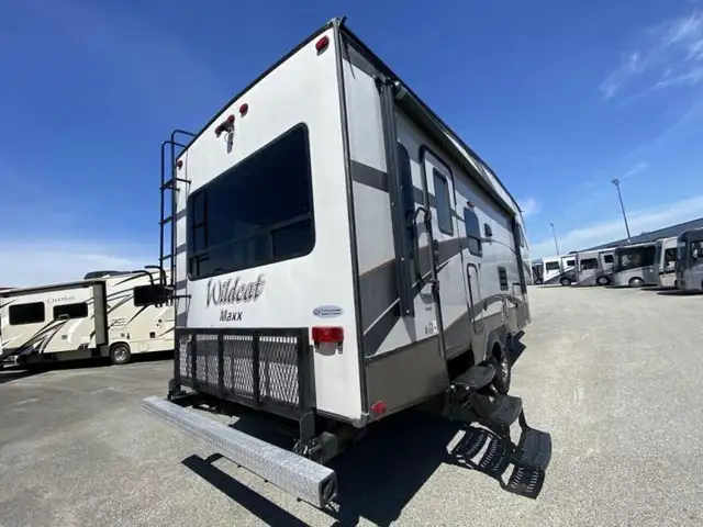 2017 Forest River RV Wildcat Maxx 242RLX in Travel Trailers & Campers in Abbotsford - Image 15
