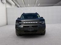 CLEAN CARFAX. CITY SMART - TRAIL TOUGH Take on every road and every off-road trail with confidence i... (image 7)