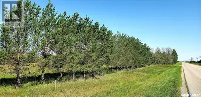 Build your dream home on this 2.26 acre lot, ideally situated within the Melville city limits. Offer...