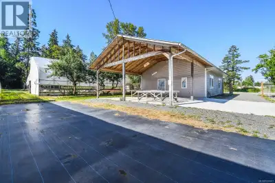 Excellent Highway Exposure for your business! Located on the Alberni Highway is this rare lease offe...