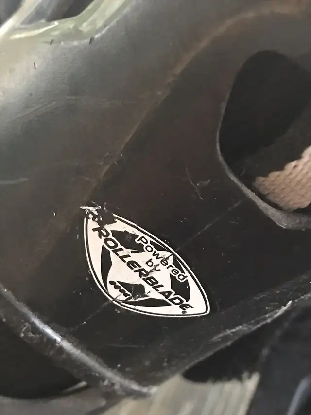 Used rollerblades in Skates & Blades in Laval / North Shore - Image 9