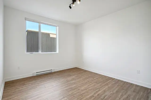 205-465 Appartement TOUT-INCLUS / ALL-INCLUSIVE Apartment in Long Term Rentals in Ottawa - Image 11