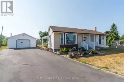 Charming, Updated Bungalow on Quiet Cul-de-Sac. Nestled on a peaceful cul-de-sac, this beautifully u...