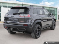 * 9-speed automatic transmission and Jeep's Active Drive II 4x4 system * Selec-Terrain System: Inclu... (image 4)