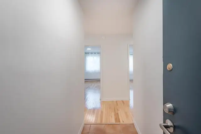 4 1/2 BOUCHERVILLE AVAILABLE NOW62864374437121123