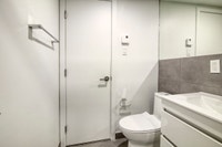 Renovated Akelius one bedroom apartment for rent. Located near Mont-Royal in the Plateau Mont-Royal... (image 2)