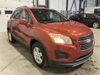 Le Chevrolet Trax 2016 LT à rouage intégral est un VUS sous-compact pratique pour la ville et la rou... (image 4)