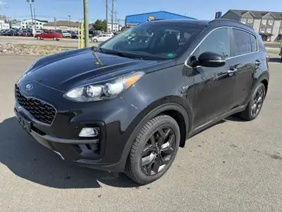 EXCELLENT CONDITION. ONE MINOR CARFAX INCIDENT RECORDED. NEW TIRES Other Equipment Automatic Headlig...