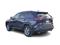 2022 TOYOTA RAV4 XLE AWD This Rav4 is Carfax Verified with No Accidents or Claims, and features Heat... (image 6)