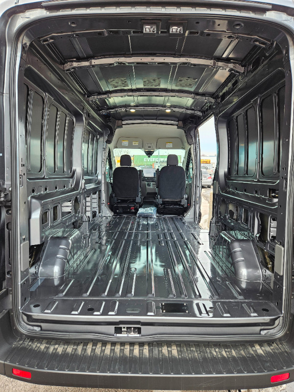 NEW 2023 E-TRANSIT MID ROOF 148" 23-6880 in Cars & Trucks in Ottawa - Image 4