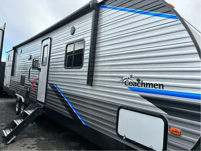 2023 Catalina 343BHTS in Travel Trailers & Campers in Sudbury - Image 3