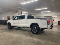 See Dealer Website for Details. Engine: V6 Cylinder Engine (image 6)