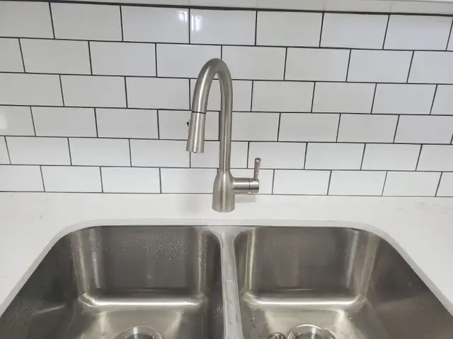 PLUMBER SERVING DURHAM REGION FREE QUOTE  416-389-997363694109582211123