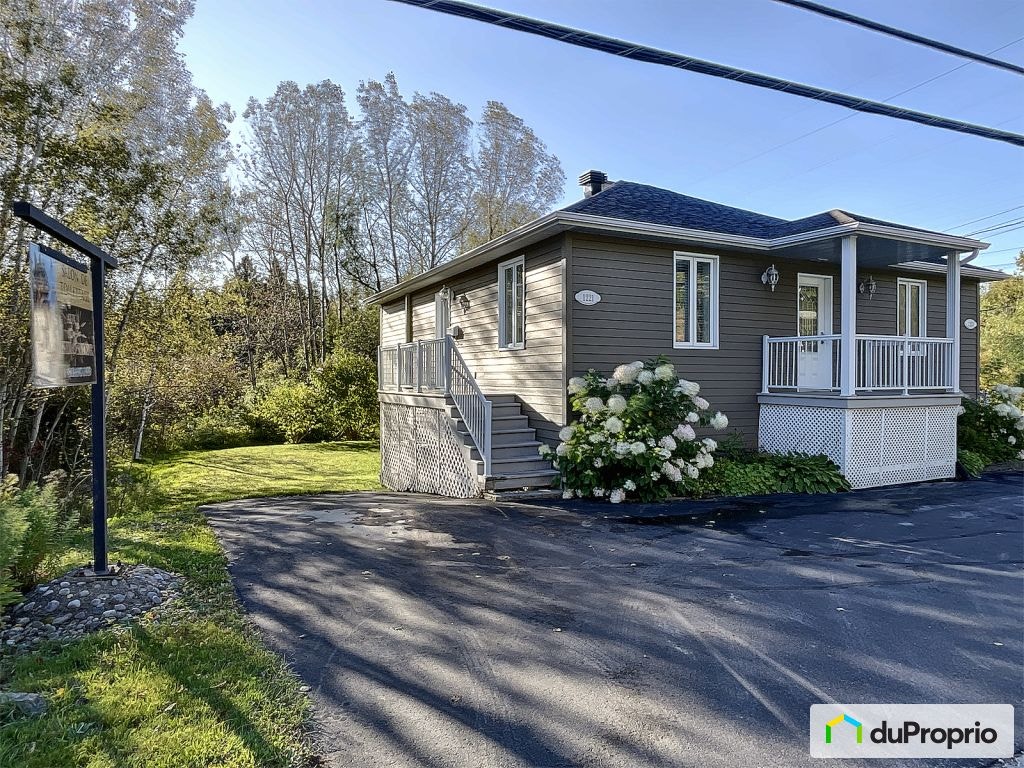 $530,000 - Bungalow for sale in Chicoutimi (Chicoutimi) — photo 2