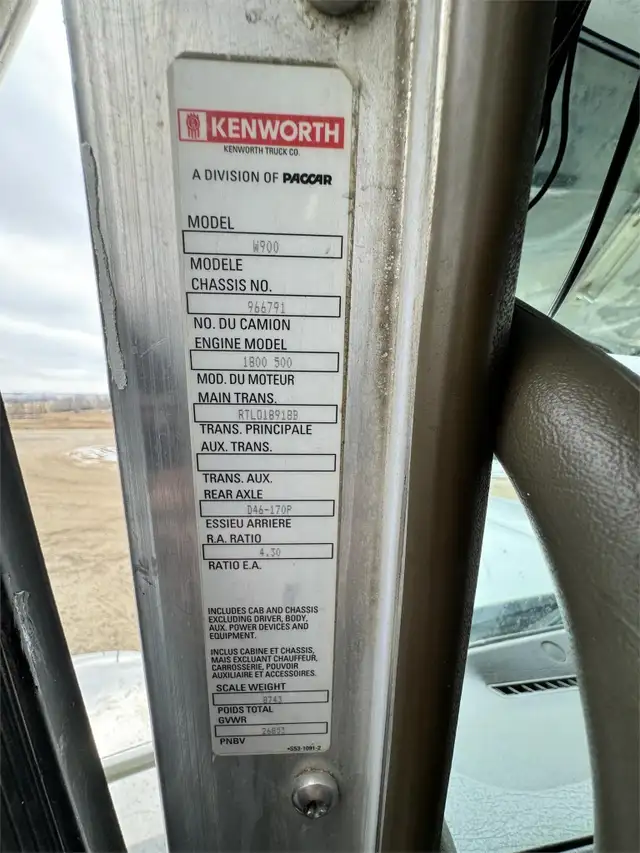 2014 KENWORTH W900L in Heavy Trucks in City of Montréal - Image 23