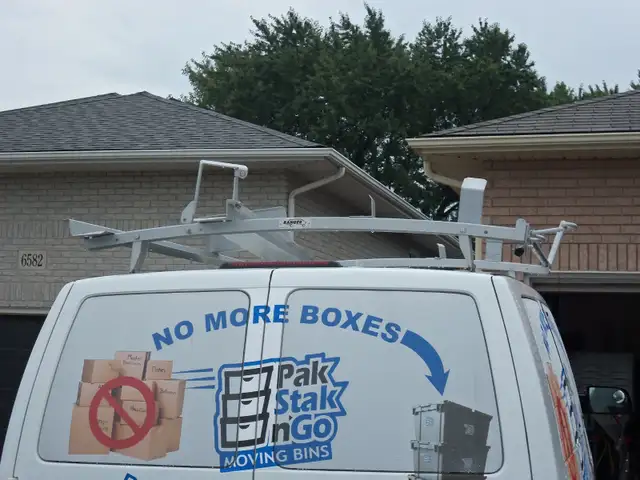 SIMPLE , EASY AND AFFORDABLE RENTAL BOXES TO MAKE MOVING EASY in Storage Containers in Oakville / Halton Region - Image 5