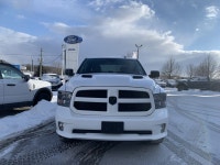 Aluminum Wheels, Fog Lamps, Rear Camera, Cruise Control, Air Conditioning! Get the job done right wi... (image 7)