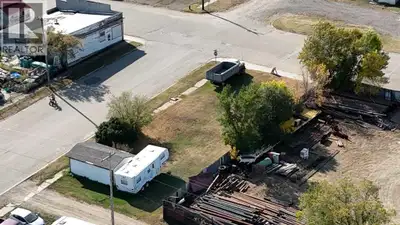 Looking for a great priced commercial lot? Well, you have found it. This 50 foot wide corner lot in...