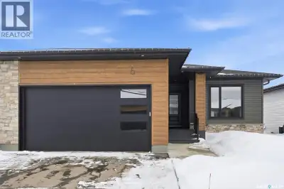 Welcome to 6-515 Delainey Road located at "Ari by North Ridge" in the growing community of Brighton!...