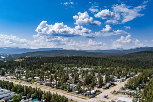 Northland Trailer Park is seeking its next owner-Realtor® in Commercial & Office Space for Sale in Whitehorse - Image 5