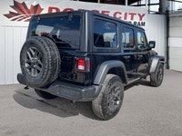 This Jeep Wrangler delivers a Regular Unleaded V-6 3.6 L/220 engine powering this Automatic transmis... (image 4)