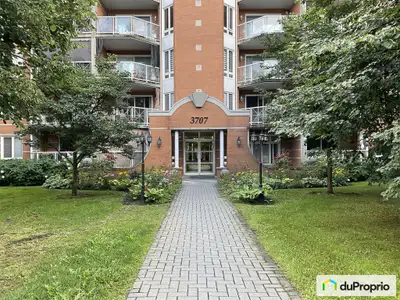 Condo situé au 4e étage dans le secteur de la pointe de St-Foy près du campanile. Il comprend 2 cham...