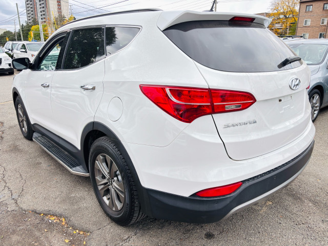 2016 Hyundai Santa Fe Sport AWD Sport | Heated seats! | Heated s in Cars & Trucks in Mississauga / Peel Region - Image 4