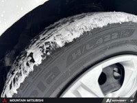 Leather Seats, Sunroof, Heated Seats, Bluetooth, Blind Spot Detection! Compare at $12976 - Our Price... (image 6)