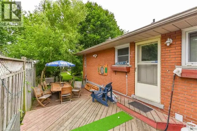 166 ELGIN Crescent Waterloo, Ontario in Long Term Rentals in Kitchener / Waterloo - Image 20