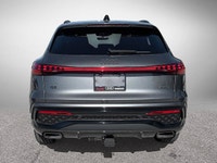 This Audi Q5 delivers a Intercooled Turbo Premium Unleaded I-4 2.0 L/121 engine powering this Automa... (image 5)