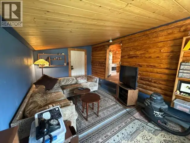 12 FIREWEED ROAD Dawson City, Yukon in Houses for Sale in Whitehorse - Image 12