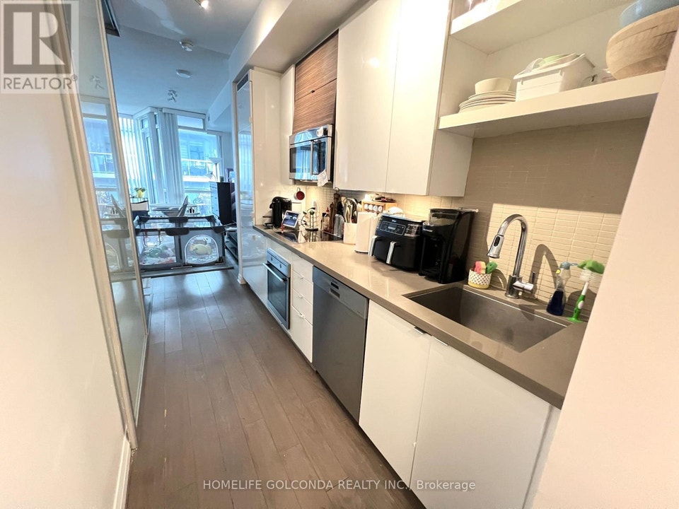 710 - 60 ANNIE CRAIG DRIVE Toronto (Mimico), Ontario 2