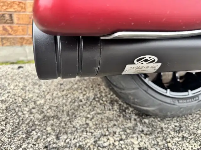 2019 Harley-Davidson Street Glide Special **CUSTOM PAINT** **CAN in Sport Touring in Markham / York Region - Image 21