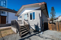 18 Strachan AVE Timmins, Ontario