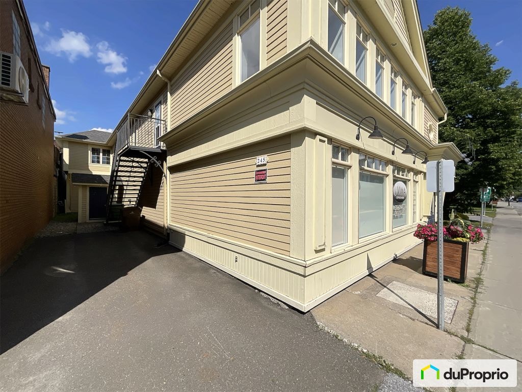 $1,199,000 - Duplex for sale in Farnham — photo 2