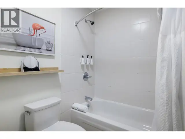 4201 SKAHA LAKE Road Penticton, British Columbia in Commercial & Office Space for Sale in Penticton - Image 33